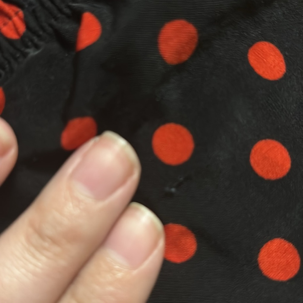 Elegant Black and Red Polka Dot Skirt - Picture 2 of 2